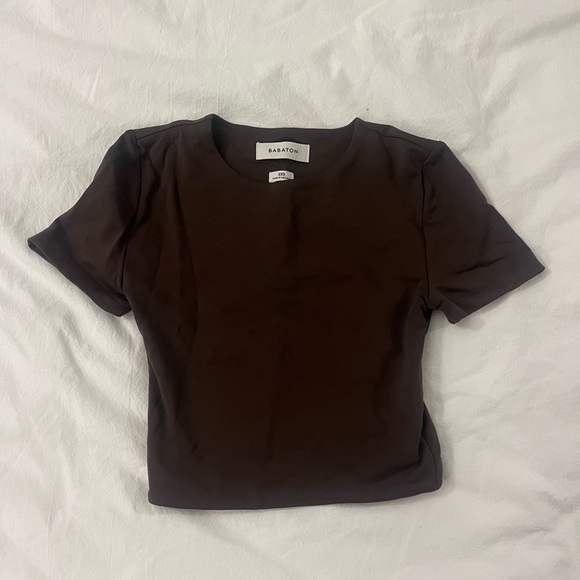 aritzia babaton contour crew cropped t-shirt - Picture 1 of 2